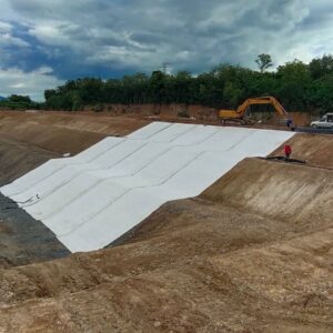 Geosynthetic Clay Liner | IndustraCLAY